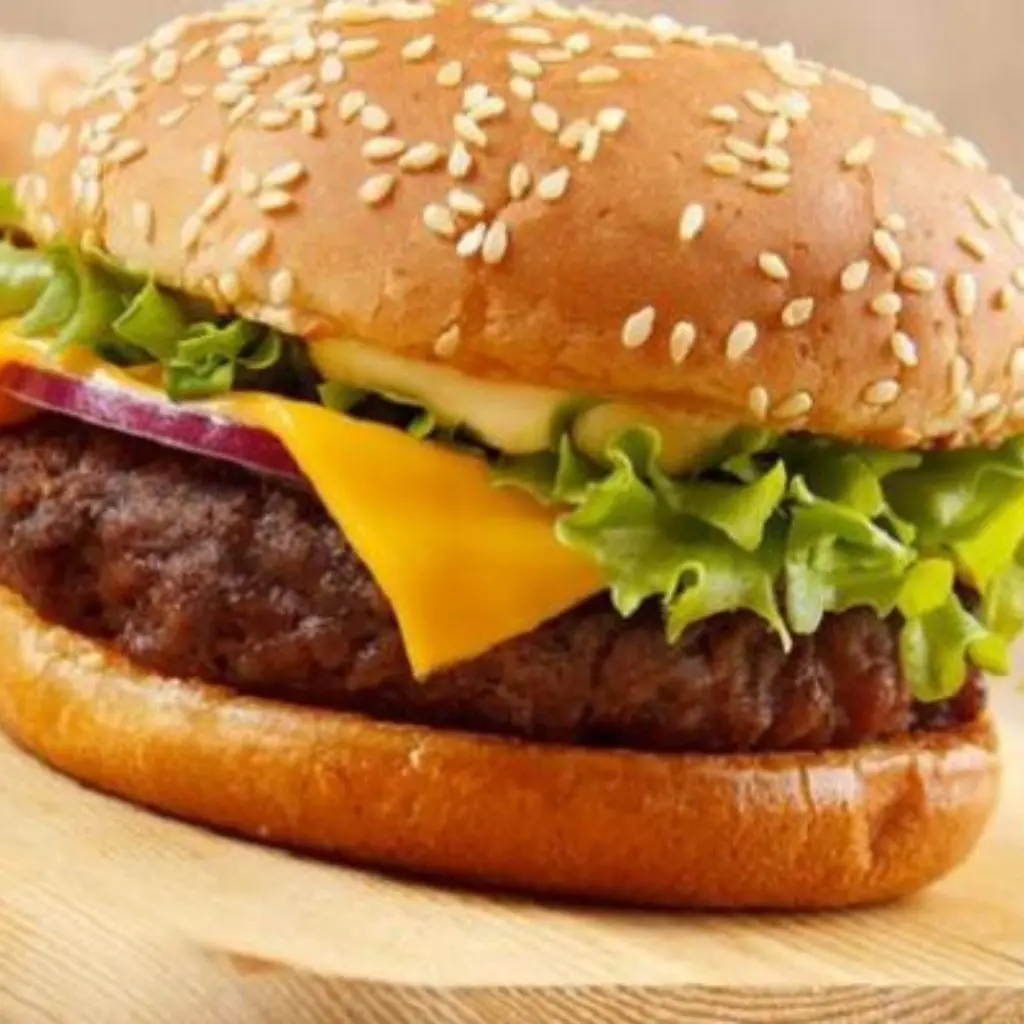 Complete Beef Burger With Spreadable Cheese